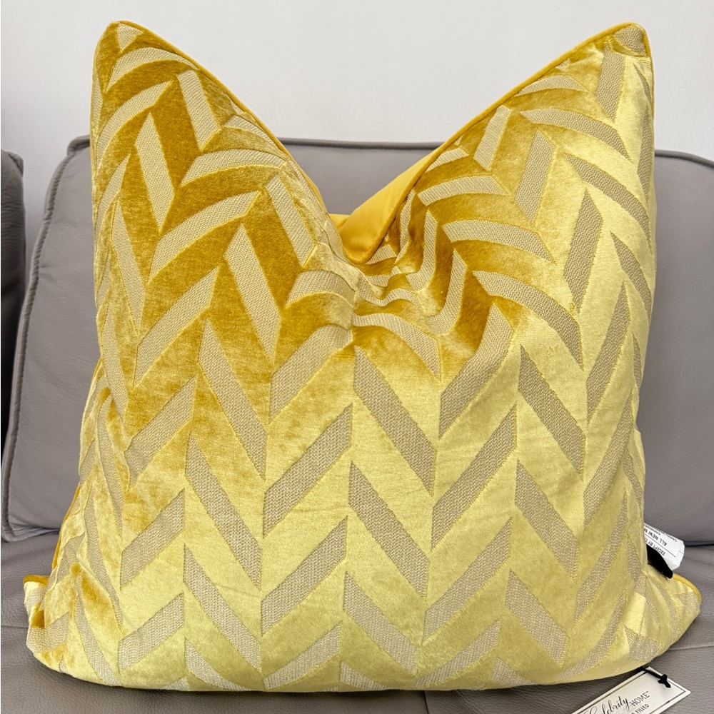 Celebrity Home Birch Yellow Chèvre Print Velvet Pillow with Insert 22x22